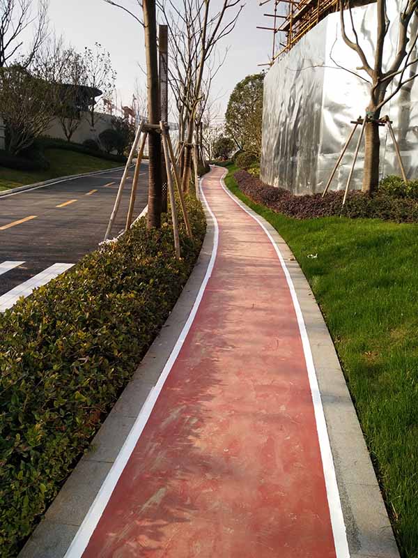 长沙市开福区湖山赋楼盘硅PU坡道施工