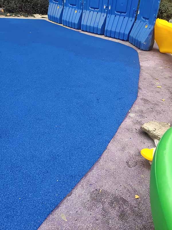 长沙市岳麓区梅溪青秀小区复合型EPDM塑胶运动场地施工