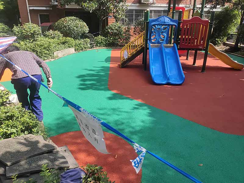 长沙县星城雅郡复合型EPDM塑胶运动场地施工